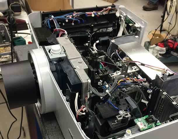 تعمیر ویدئو پروژکتور